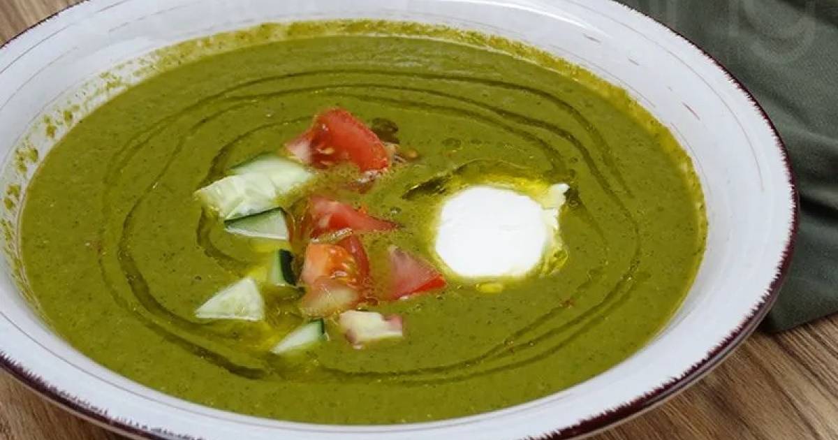 Gazpacho De Calabac N Y Espinacas La Sopa Fr A M S Refrescante Y Sana